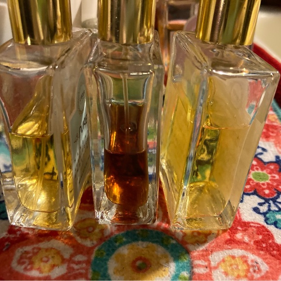 HUGE WOMENS BEAUTY BUNDLE!!! - Picture 5 of 10